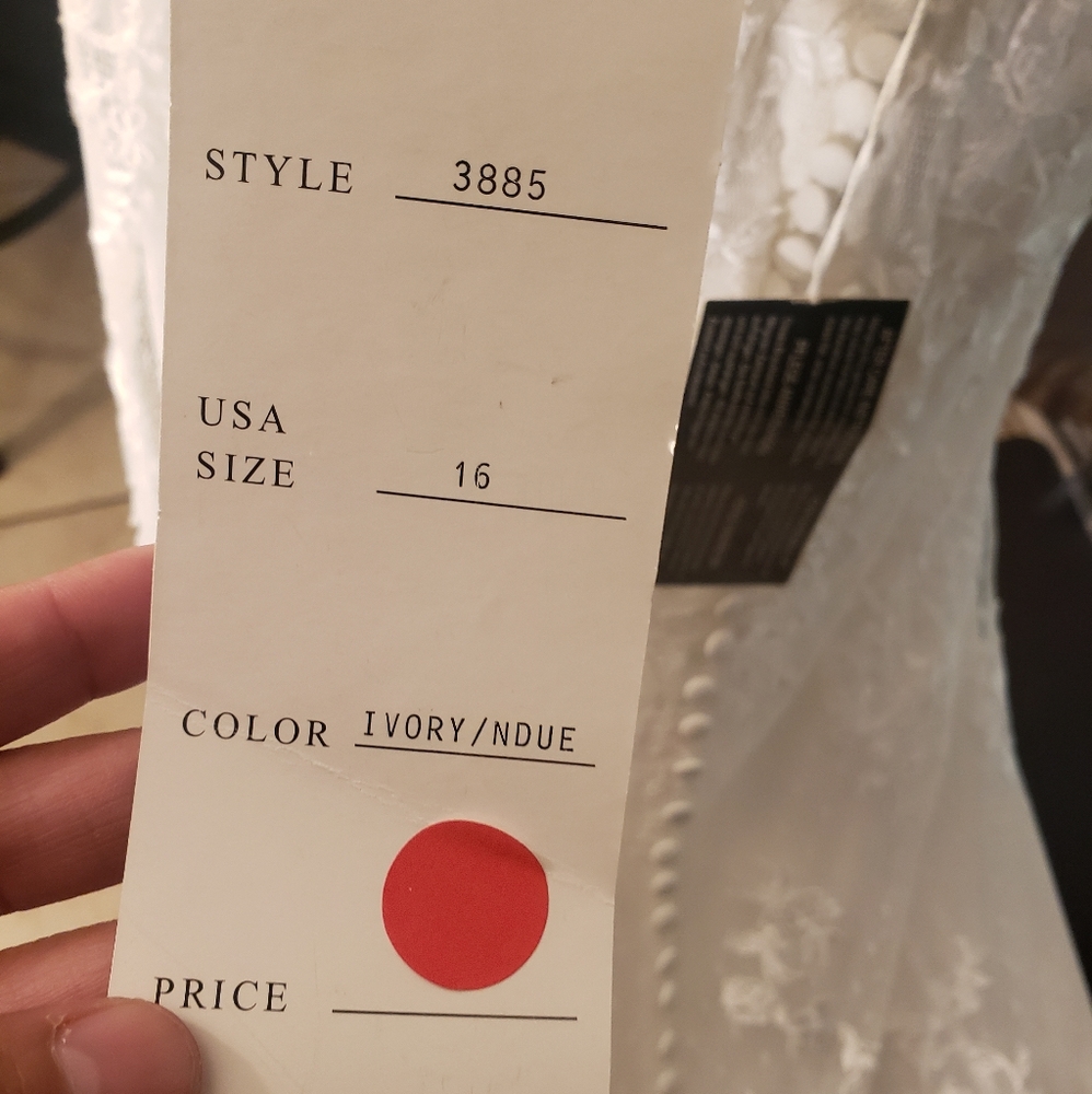 Brand new wedding dress-As is